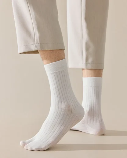 Split Toe Socks with Minimal Stripes - Image 12