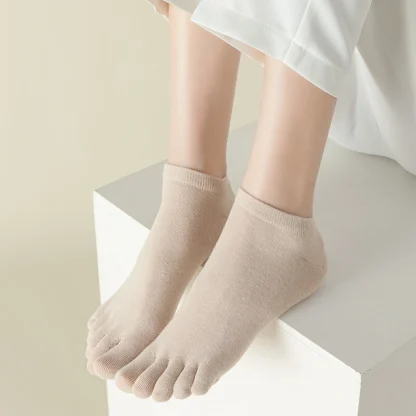 Separate Fingers Socks with Breathable Fabric - Image 7