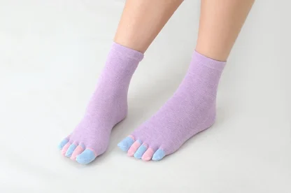 Comfortable Socks with Colorful Toe Design - Image 6