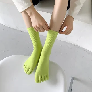 Light Solid Color Crew Toe Socks