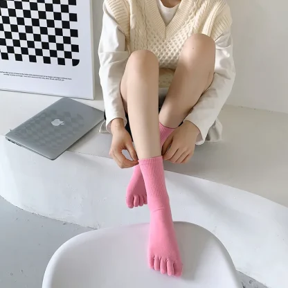 Five Finger Crew Length Solid Socks - Image 12
