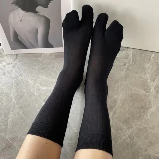 Solid Color Two Toed Breathable Socks