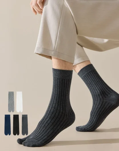 Split Toe Socks with Minimal Stripes - Image 7