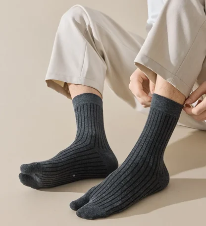 Split Toe Socks with Minimal Stripes