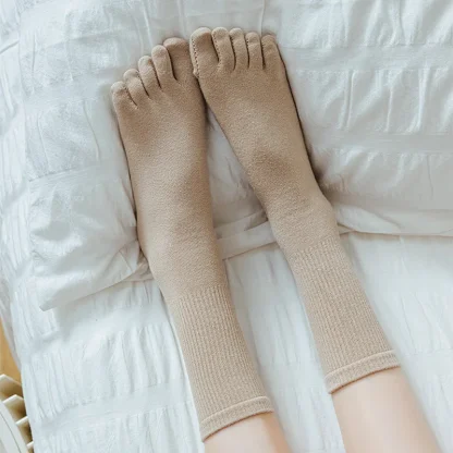 Light Solid Color Crew Toe Socks - Image 8