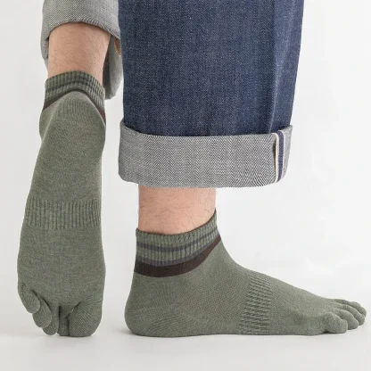 Comfy Toe Socks with Trim Stripe Pattern - Image 3