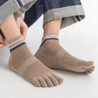 Comfy Toe Socks with Trim Stripe Pattern